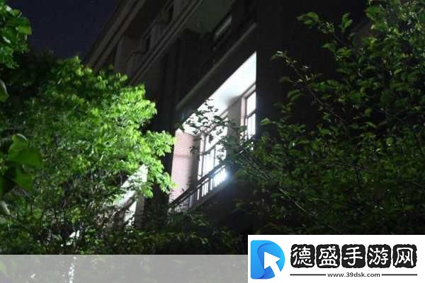 506寝室的灯火了以后第9部分：506寝室的灯火熄灭后：夜晚的思索与成长