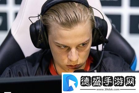 CSGO猛将暴躁婷姨：匪夷所思的独径奇才