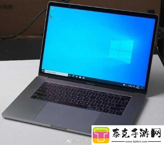 19岁MACBOOKPRO高清：一款强大的笔记本！